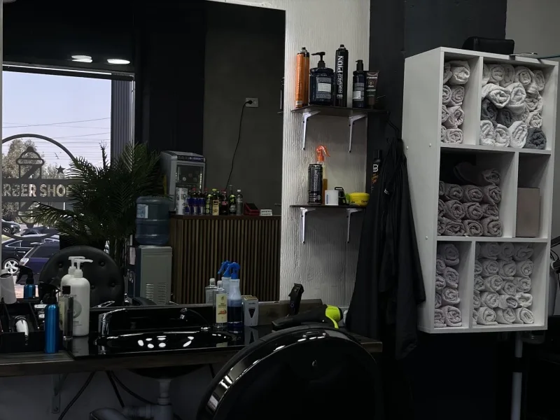 BARBER KING