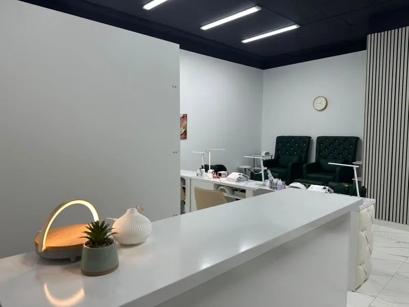 LakiU Nailbar