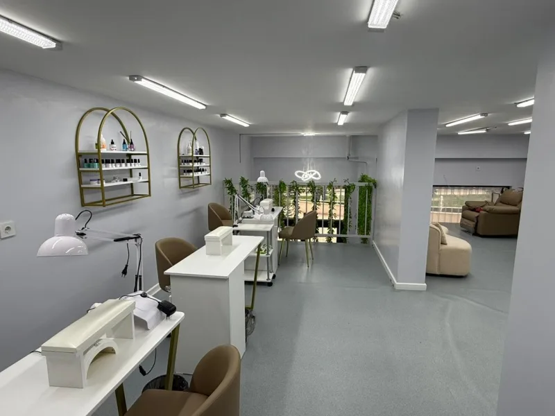 DS BEAUTY STUDIO