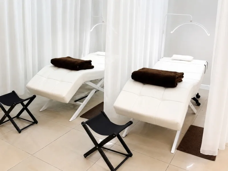 UVAROVA BrowBar