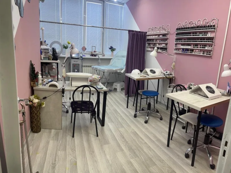 Nail_laser_lux_almaty