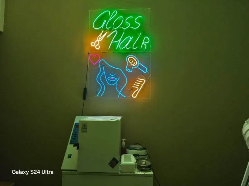 Gloss Hair