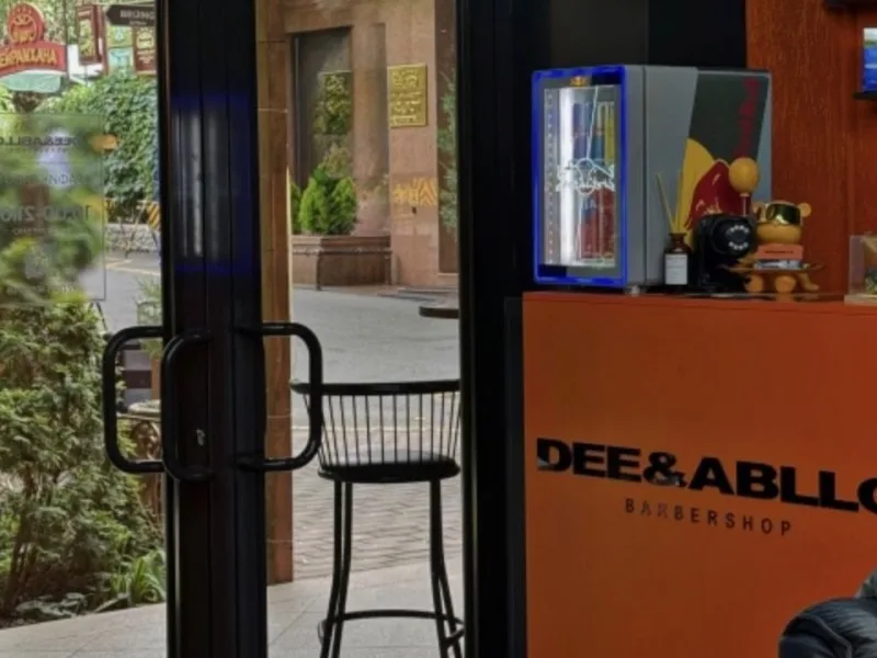 DEE&ABLLO Barbershop