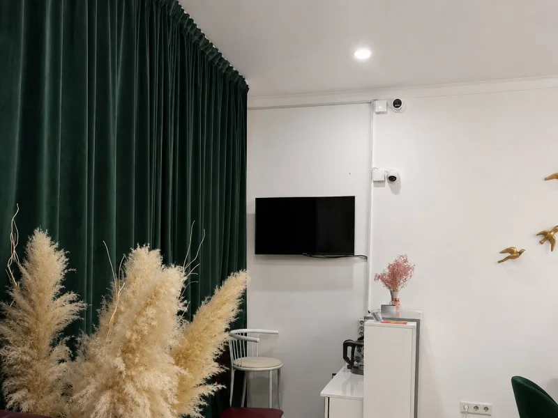 Alora nail studio