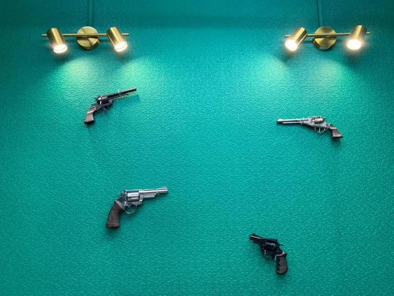 Revolver Barbershop на Макатаева