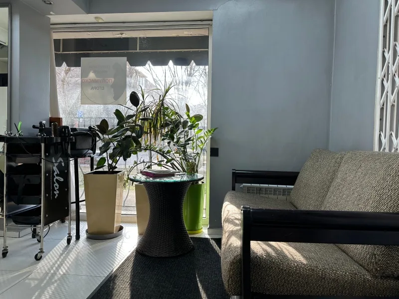 Peach nail studio